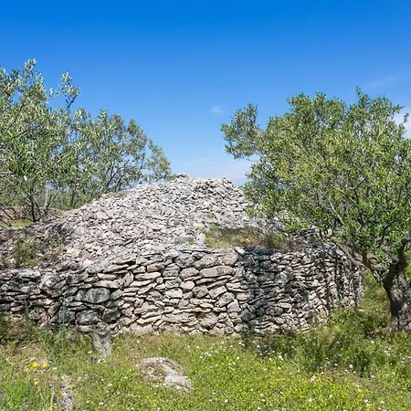Secluded House With A Parking Space Supetar, Brac - 17330 Supetar