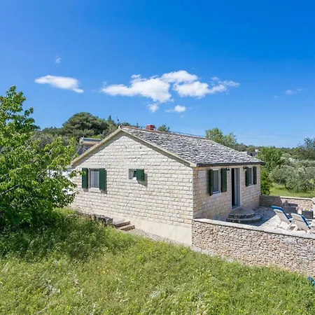 Secluded House With A Parking Space Supetar, Brac - 17330 * Supetar
