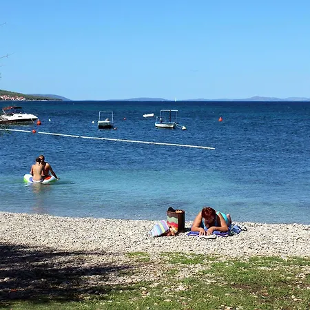 Secluded House With A Parking Space Supetar, Brac - 17330 Nyaraló *