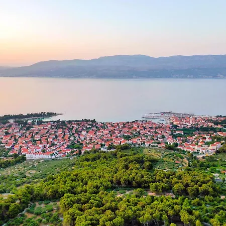 Secluded House With A Parking Space Supetar, Brac - 17330