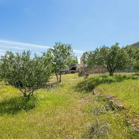 Secluded House With A Parking Space Supetar, Brac - 17330 * Supetar